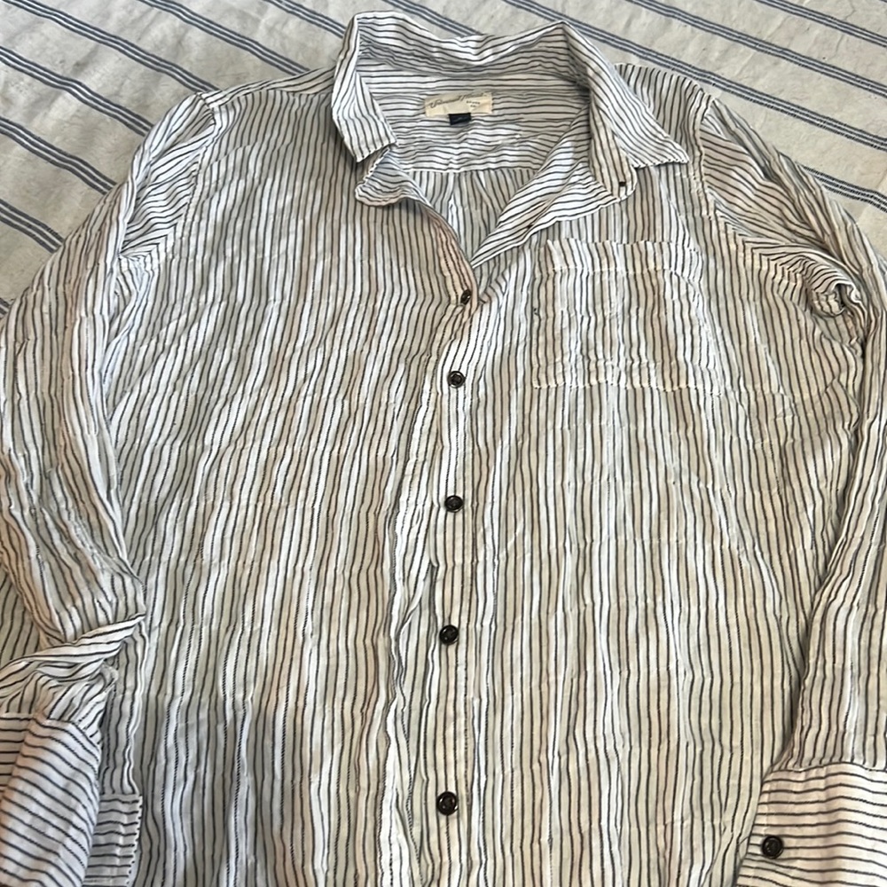 Universal thread striped button down